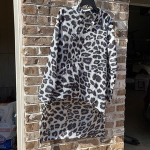 3/$15 SHEIN high low top Large